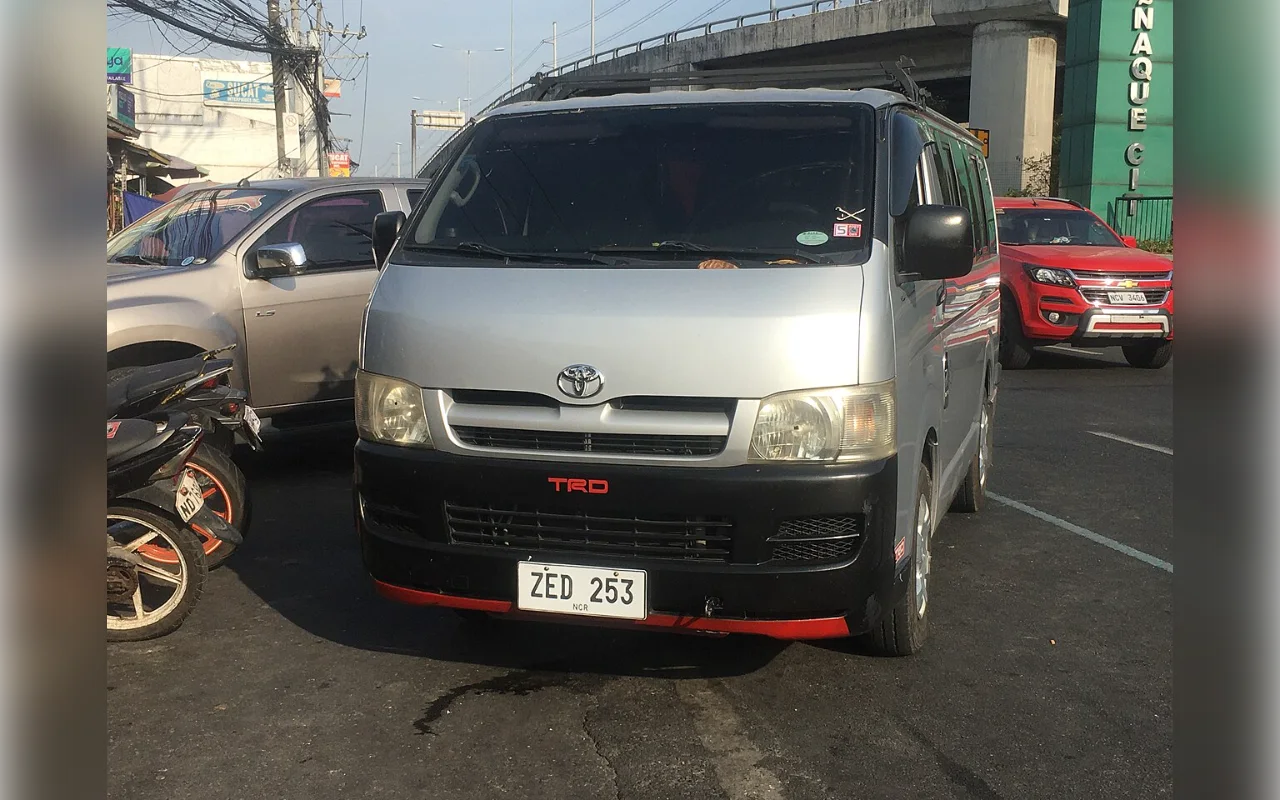 Toyota Commuter, photo 1