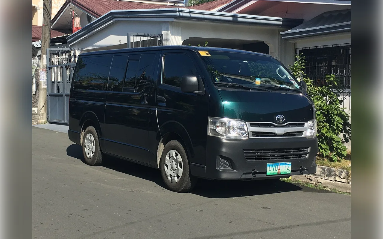 Toyota Commuter, photo 2