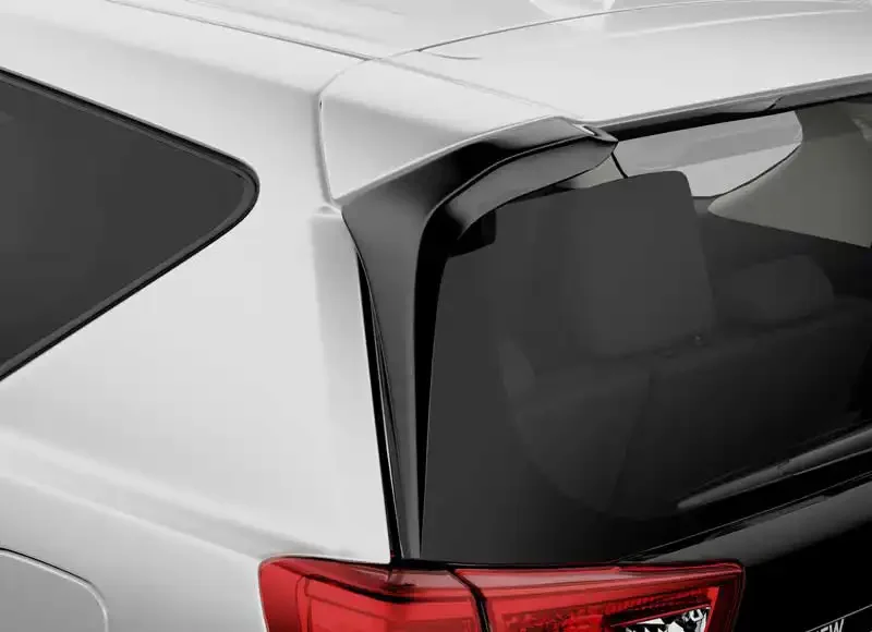 Innova Crysta (7 seats), rear detail